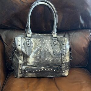 Elegant Gray Satchel with Bow Accent